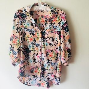 Express 3/4 sleeved floral portofino shirt XS